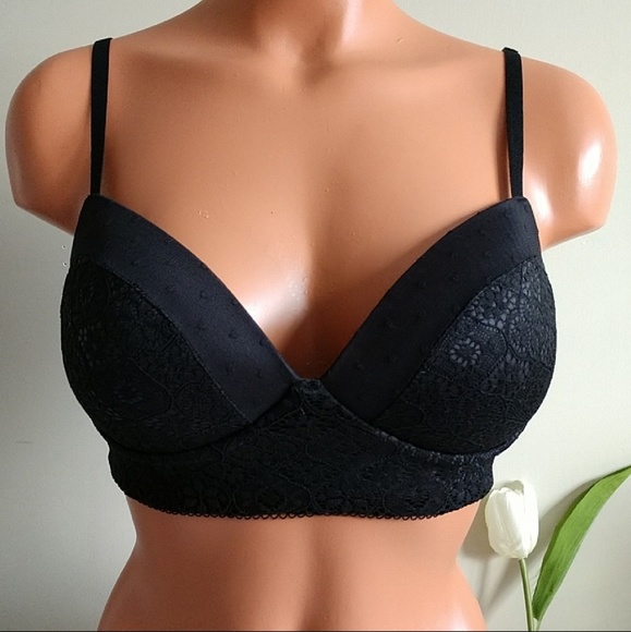 Size L 🌷PINK VICTORIA'S SECRET PUSH-UP BRALETTE. - Picture 2 of 3